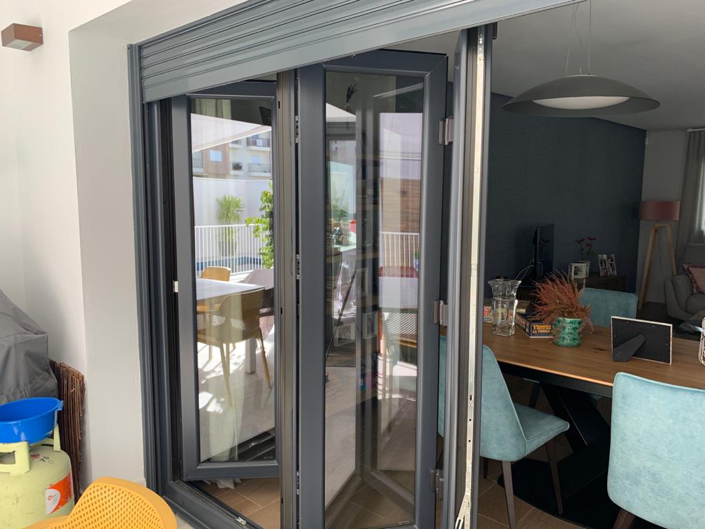 Ventanas PVC Kömmerling instaladas en vivienda